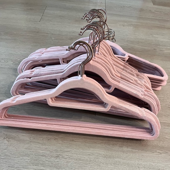 Other - Velvet Clothes Hangers - Pink